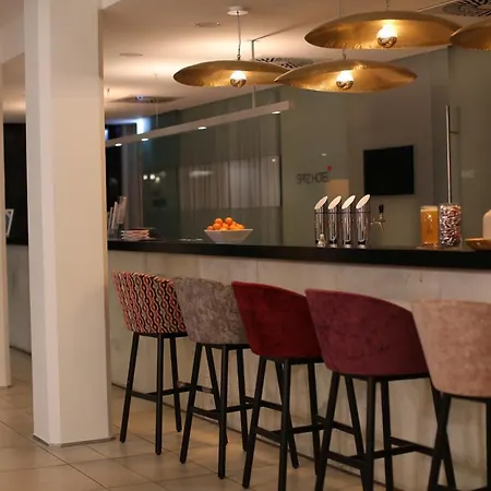 Arte Hotell 4*